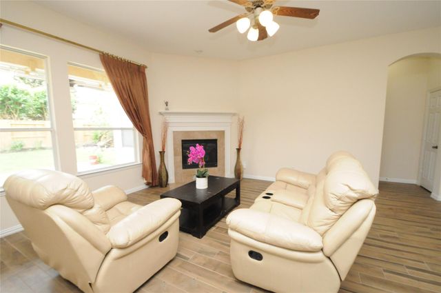 7214 Paradise Park Bend, Richmond, TX 77407