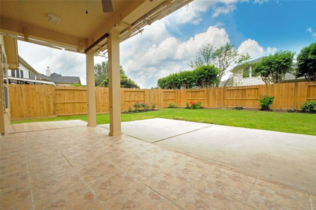 7214 Paradise Park Bend, Richmond, TX 77407
