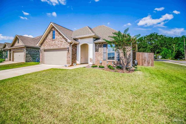 4246 Southern Palm Dr, Pace, FL 32571