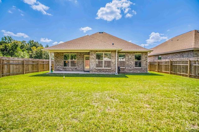 4246 Southern Palm Dr, Pace, FL 32571