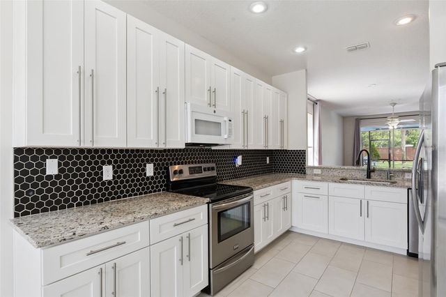 1008 MAGNOLIA BLOSSOM COURT, Apopka, FL 32712