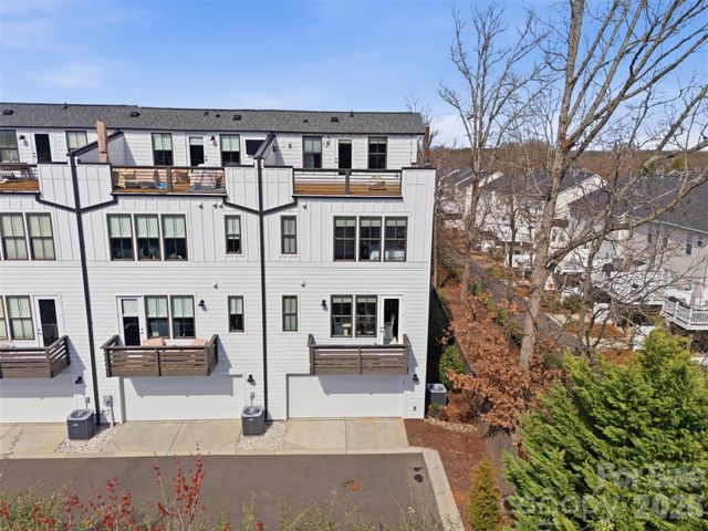 11921 Fiddlers Roof Lane, Charlotte, NC 28277
