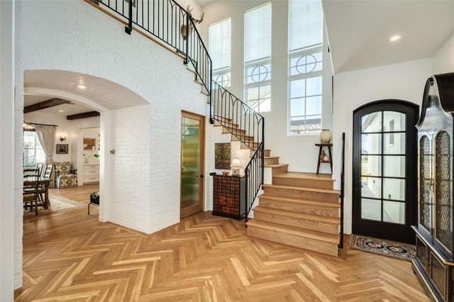 117 Island Passage, Galveston, TX 77554