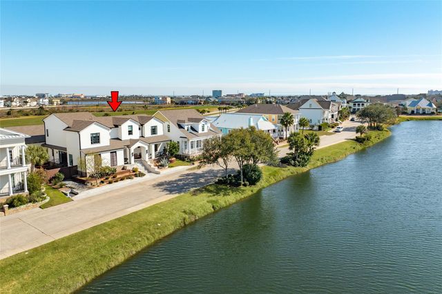 117 Island Passage, Galveston, TX 77554