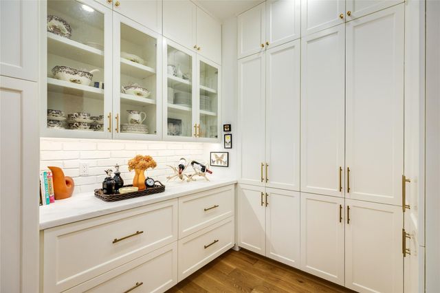 117 Island Passage, Galveston, TX 77554