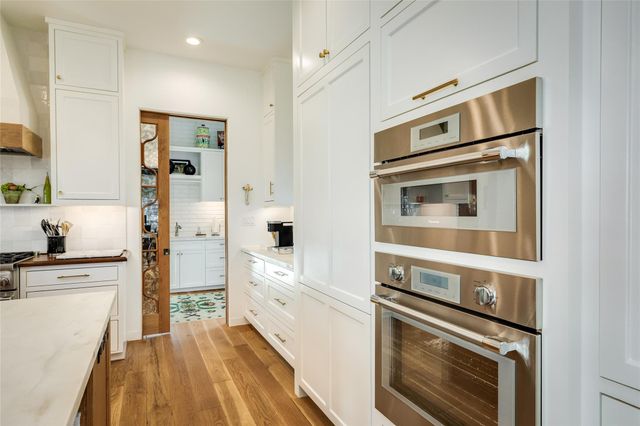 117 Island Passage, Galveston, TX 77554