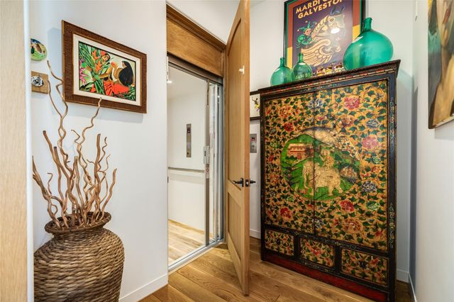 117 Island Passage, Galveston, TX 77554