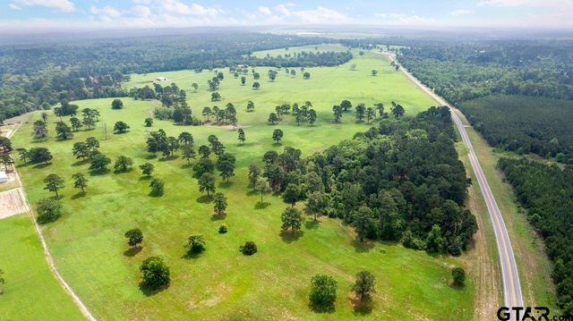 226 N FM 2869, Winnsboro, TX 75494