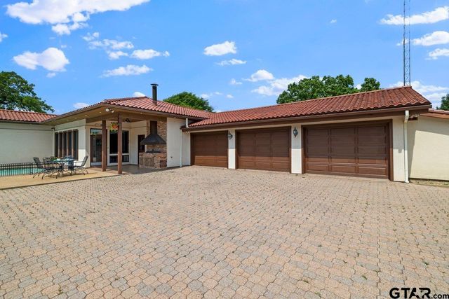 226 N FM 2869, Winnsboro, TX 75494