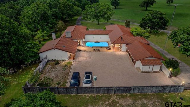 226 N FM 2869, Winnsboro, TX 75494