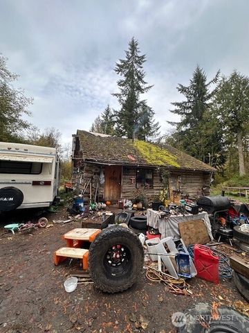 156 Alpha Way, Onalaska, WA 98570