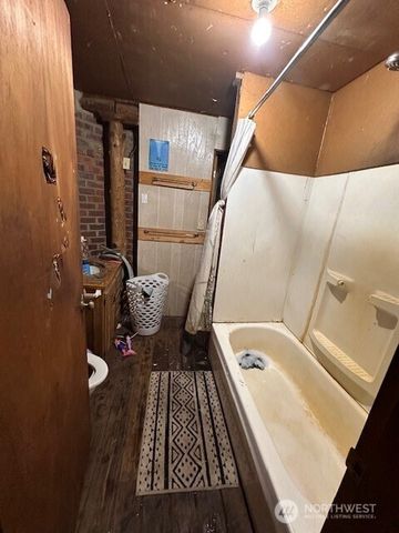 156 Alpha Way, Onalaska, WA 98570