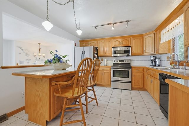 80 Joanne Rd, Stoughton, MA 02072