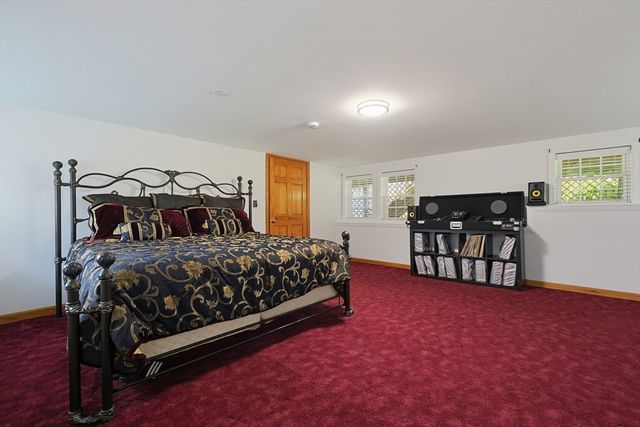 80 Joanne Rd, Stoughton, MA 02072