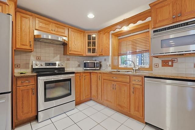 80 Joanne Rd, Stoughton, MA 02072