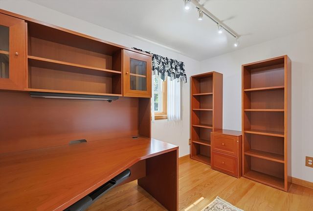 80 Joanne Rd, Stoughton, MA 02072