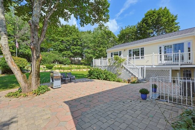 80 Joanne Rd, Stoughton, MA 02072