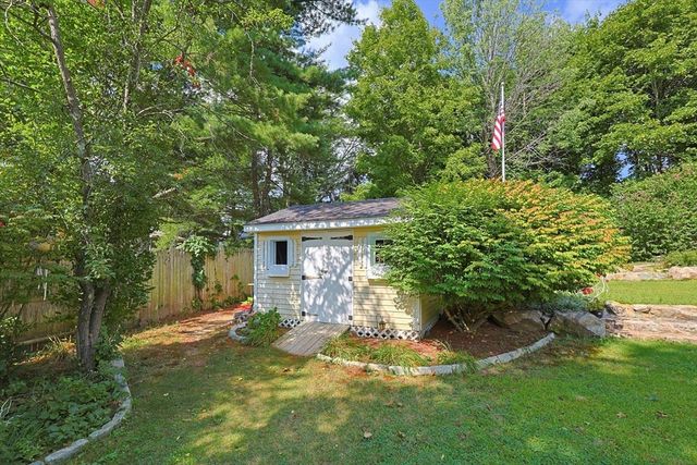 80 Joanne Rd, Stoughton, MA 02072
