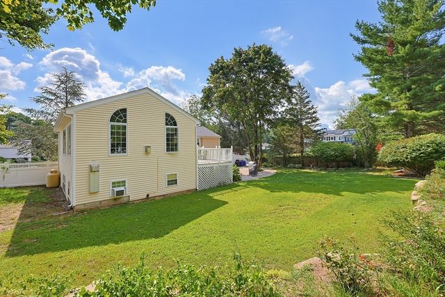 80 Joanne Rd, Stoughton, MA 02072