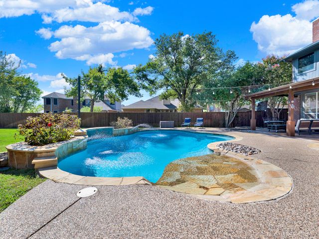 2904 Oak Bend Court, Flower Mound, TX 75028