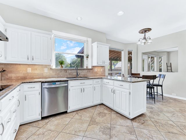 2904 Oak Bend Court, Flower Mound, TX 75028