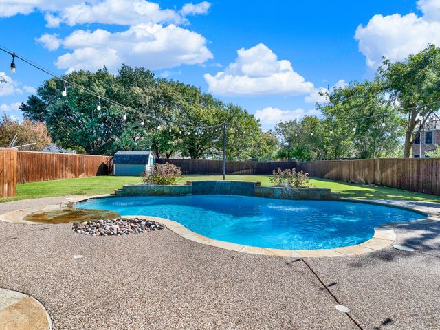2904 Oak Bend Court, Flower Mound, TX 75028