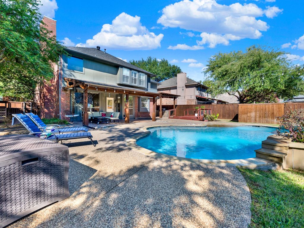 2904 Oak Bend Court, Flower Mound, TX 75028