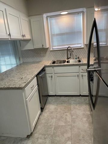 407 W Semands Street, Conroe, TX 77301