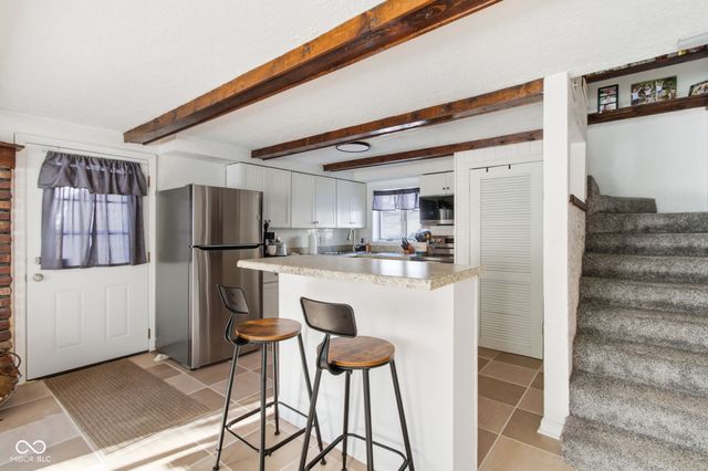 8460 S Green Drive, Nineveh, IN 46164