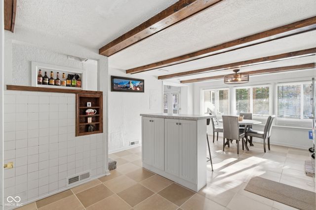 8460 S Green Drive, Nineveh, IN 46164