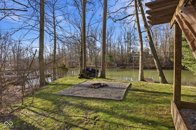 8460 S Green Drive, Nineveh, IN 46164