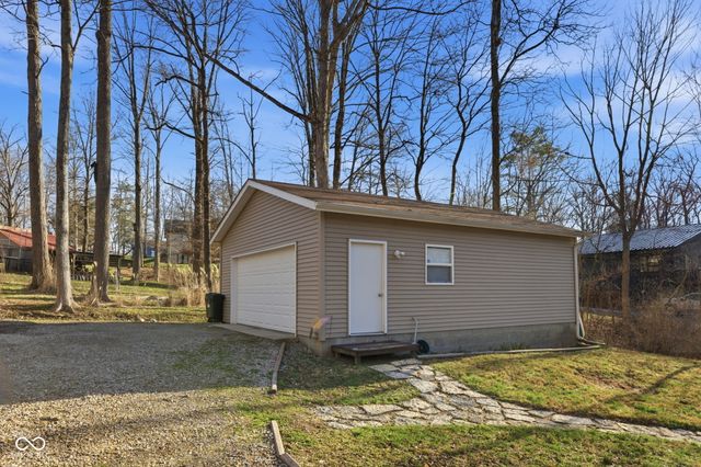 8460 S Green Drive, Nineveh, IN 46164