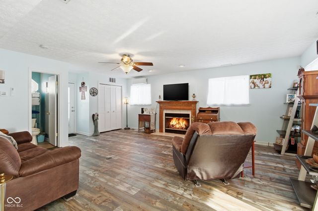 8460 S Green Drive, Nineveh, IN 46164