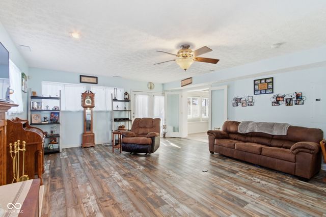 8460 S Green Drive, Nineveh, IN 46164