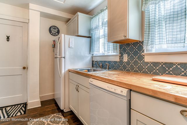 87 Embury Avenue, Ocean Grove, NJ 07756