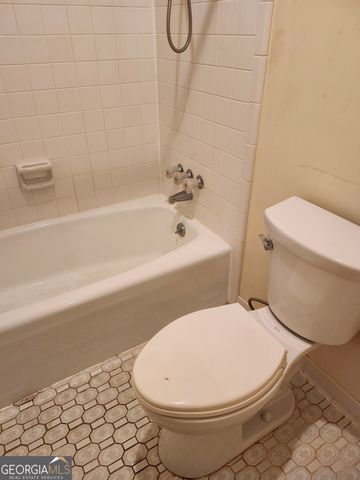 3916 Champagne Drive, Jonesboro, GA 30236