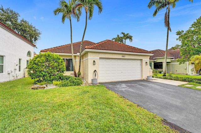 9197 Magnolia Court, Davie, FL 33328