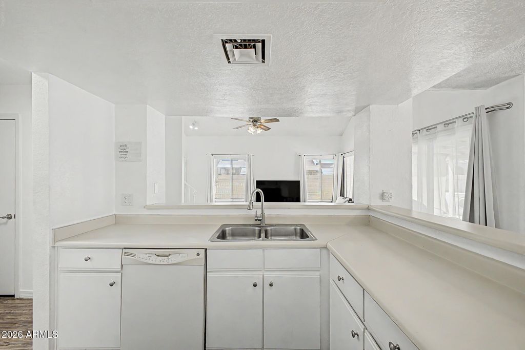 8854 W FAIRMOUNT Avenue, Phoenix, AZ 85037 — photo 3