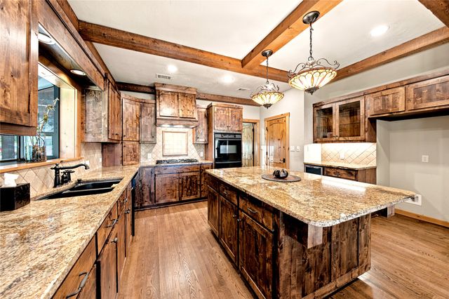 8726 Toler Pointe, Larue, TX 75770