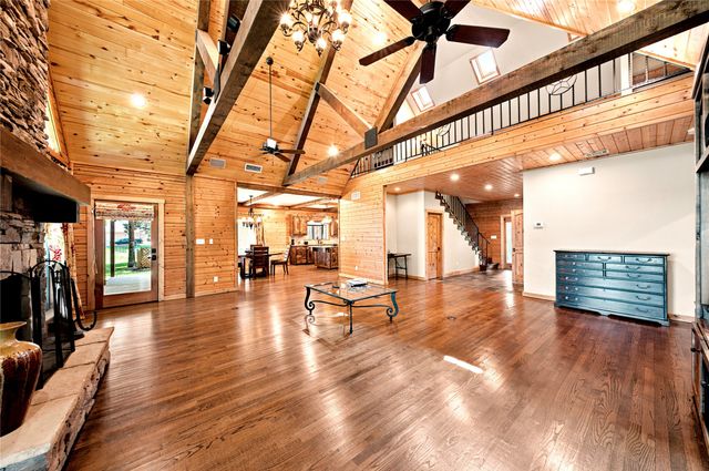 8726 Toler Pointe, Larue, TX 75770