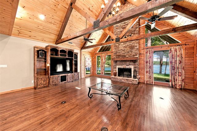 8726 Toler Pointe, Larue, TX 75770
