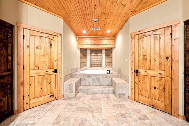 8726 Toler Pointe, Larue, TX 75770