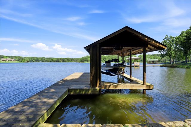 8726 Toler Pointe, Larue, TX 75770