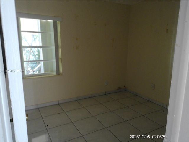 421 NW 32nd Ct, Miami, FL 33125