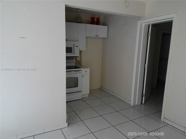 421 NW 32nd Ct, Miami, FL 33125