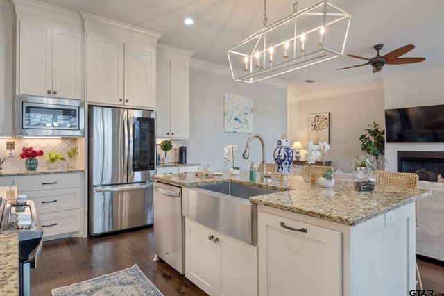 237 Providence Place, Bullard, TX 75757