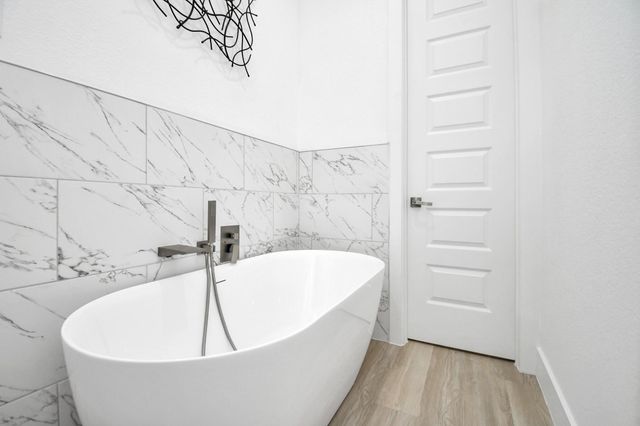 3330 Francis Street AB, Houston, TX 77004