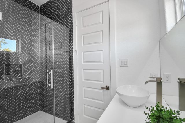 3330 Francis Street AB, Houston, TX 77004