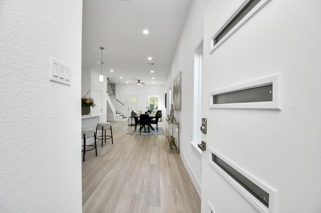 3330 Francis Street AB, Houston, TX 77004