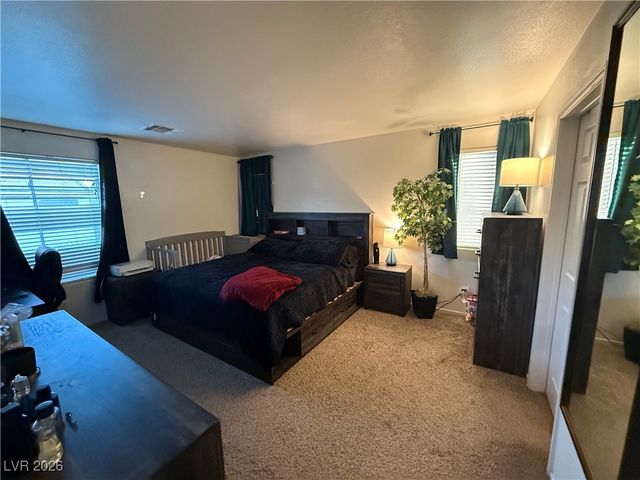 2078 Sandy Lane, Las Vegas, NV 89115